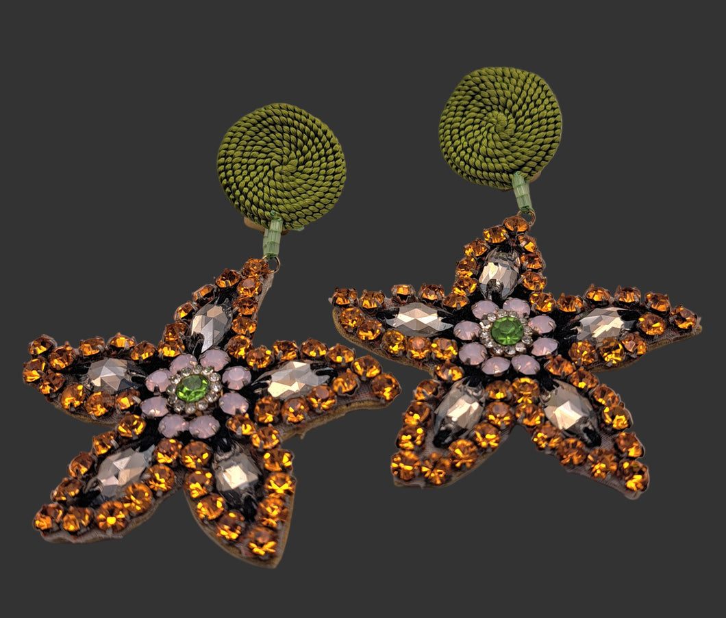 Paire de boucles d'oreilles à clips ETOILE DE MER ORANGE - broderie haute-couture