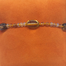 Charger l&#39;image dans la galerie, Bracelet en labradorite, grenat et quartz fumé
