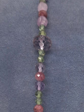 Charger l'image dans la galerie, Bracelet avec perles d'apatite verte, kunzite, tourmaline et améthyste
