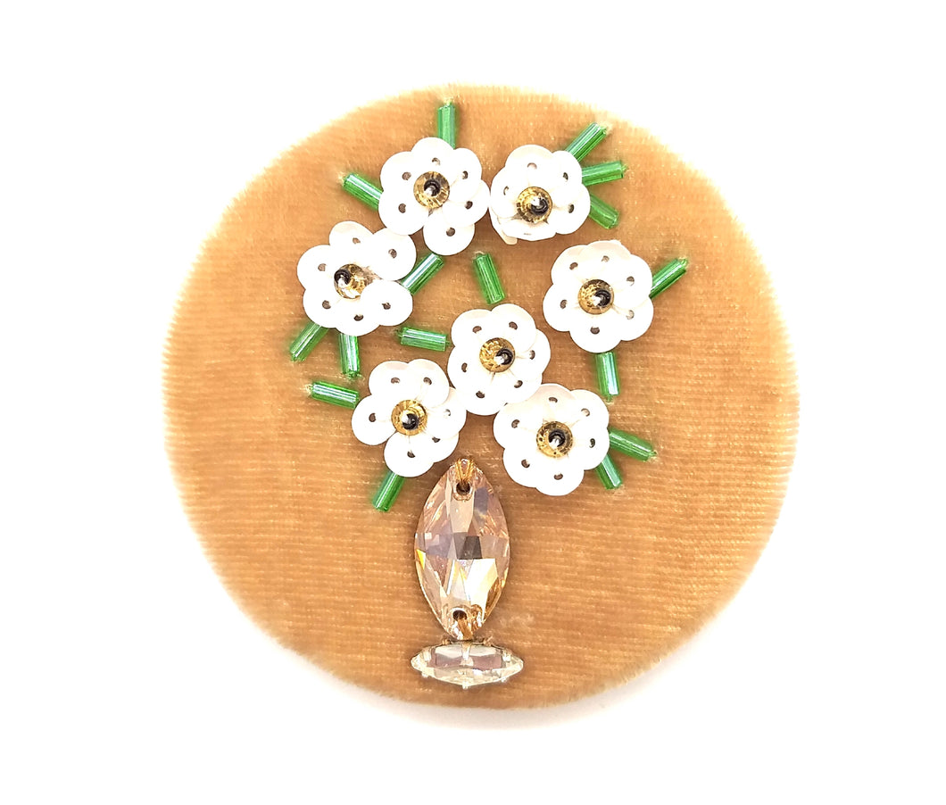 <transcy>Brooch - Vase with white flowers - art embroidery</transcy>